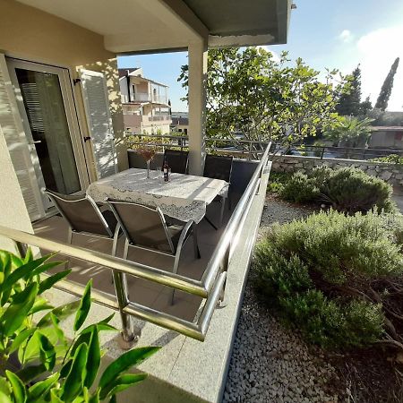 Apartments Puky Dreams Novalja Exterior photo