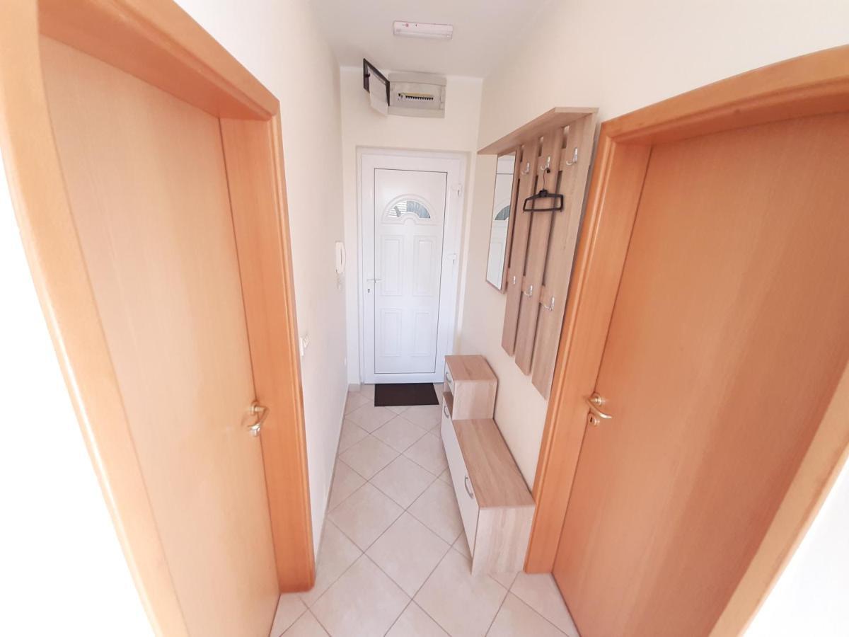 Apartments Puky Dreams Novalja Exterior photo